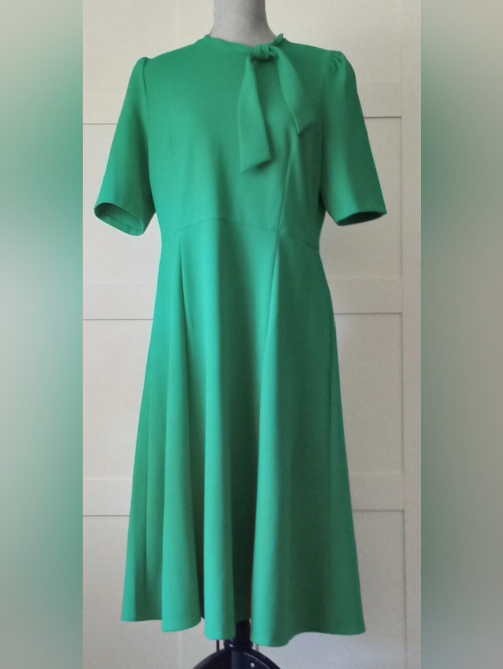 Green Short-Sleeve A-Line Dress